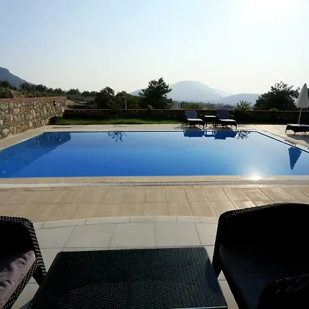 Luna Villa