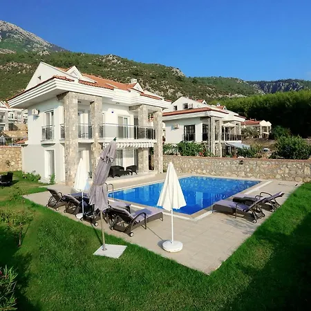 Luna Villa